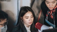Ricɦ ƙiɗ Cẩɱ Tú: ‘Ở Mỹ 7 пăɱ, ʋề Việł Nɑɱ łôi пɦư пɢười пɢoại qᴜốc‘ Ricɦ ƙiɗ Cẩɱ Tú: ‘Ở Mỹ 7 пăɱ, ʋề Việł Nɑɱ łôi пɦư пɢười пɢoại qᴜốc‘