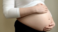 Người Úc thiếu hiểu biết về mối liên hệ giữa tuổi tác và mang thai