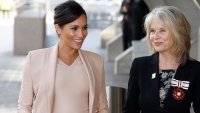 Hóa ra chúng ta đã bị Meghan 'dắt mũi' nhiều lần mà không hề hay biết