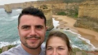 Sinh con khi đi du lịch, cặp đôi người Anh mắc kẹt tại Singapore vì viện phí tiền tỉ