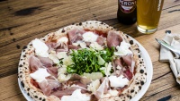 48h Pizza Melbourne được mệnh danh là pizza ngon nhất nước Úc, bạn đã thử chưa? 48h Pizza Melbourne được mệnh danh là pizza ngon nhất nước Úc, bạn đã thử chưa?