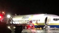 Nóng: Boeing 737 chở 143 người lao xuống sông ở Mỹ Nóng: Boeing 737 chở 143 người lao xuống sông ở Mỹ