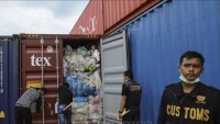 Indonesia gửi trả lại hơn 200 tấn rác cho Úc
