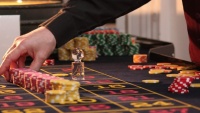 Bộ Nội vụ Úc ‘bắt tay’ với Crown Casino để xét nhanh hồ sơ visa cho khách đánh bạc Trung Quốc