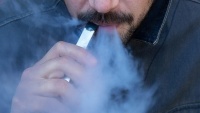 Gần 200 người Mỹ phải nhập viện vì căn bệnh phổi bí ẩn do hút thuốc lá điện tử